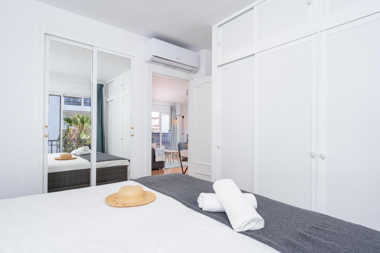 Beachfront Seaview Apartment In Los Boliches By Costarentals - Ref 141 Фуэнхирола Экстерьер фото